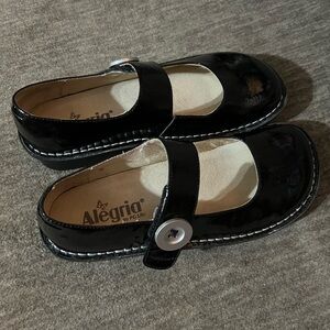 ALEGRIA PALOMA (PAL 101) Sz 6.5/EU 37 Black Patent Leather Mary Jane Butterfly